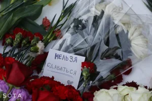 Read more about the article OVD-Info Weekly Bulletin No. 345: Insults and a beating because of flowers
